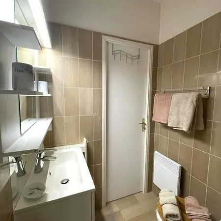 Apartment Port Marina - Parking Prive, Climatise Au Ducal Villeneuve-Loubet