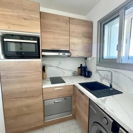 Port Marina - Parking Prive, Climatise Au Ducal Apartment Villeneuve-Loubet