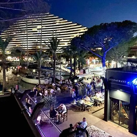 Appartamento Port Marina - Parking Prive, Climatise Au Ducal *